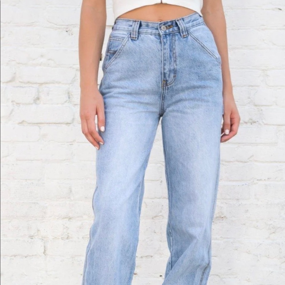 Brandy Melville - Feanne Light Wash Jeans